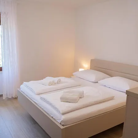 Apartment Murva *
